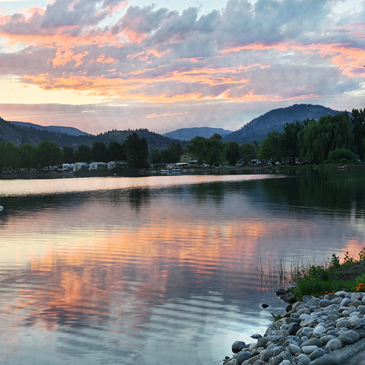 Tuc-el-Nuit Lake