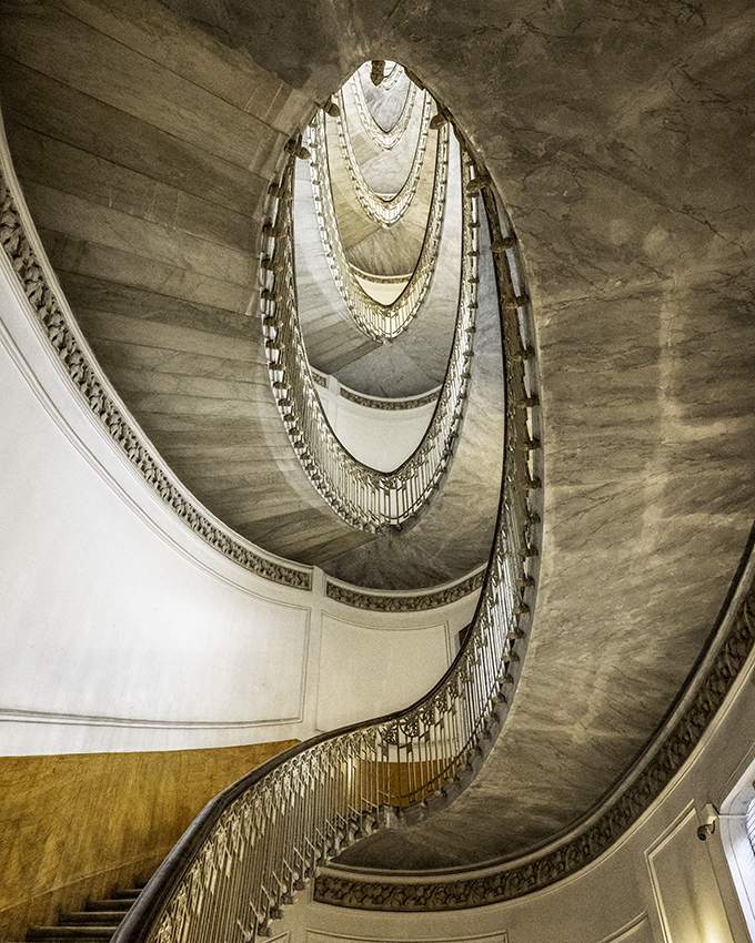Napoli - Palazzo Mannajuolo Staircase
