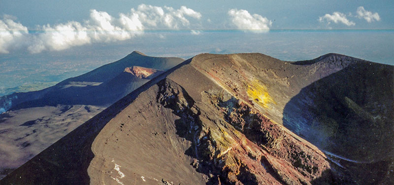 Etna-1-800-375